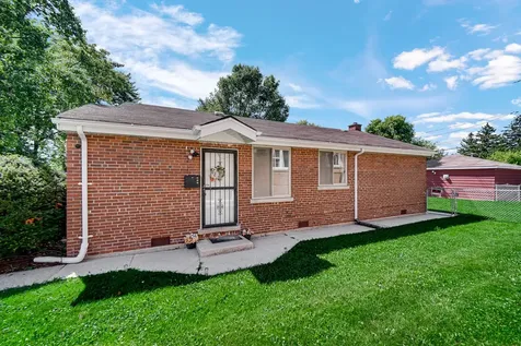 61 West 146th Street Riverdale IL 60827