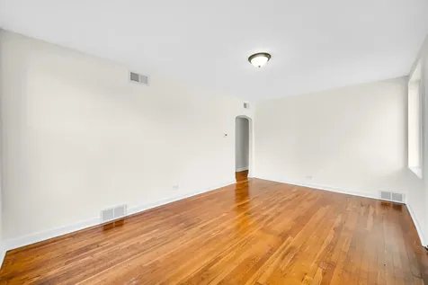 61 West 146th Street Riverdale IL 60827