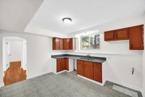 61 West 146th Street Riverdale IL 60827