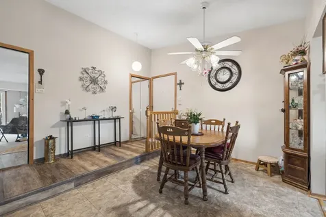 14003 James Drive Crestwood IL 60418