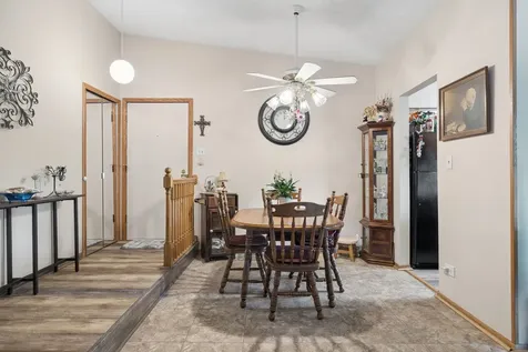 14003 James Drive Crestwood IL 60418