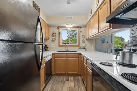 14003 James Drive Crestwood IL 60418