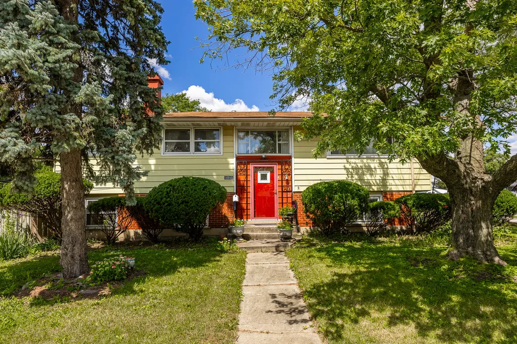 16948 Glen Oaks Drive Country Club Hills IL 60478