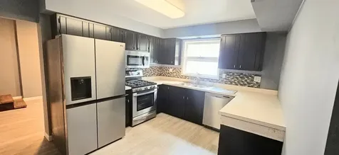 909 East Lake Street Aurora IL 60506