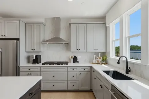 2675 Pratt Court Hoffman Estates IL 60192