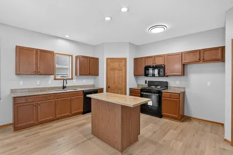 7463 Silo Street Machesney Park IL 61115