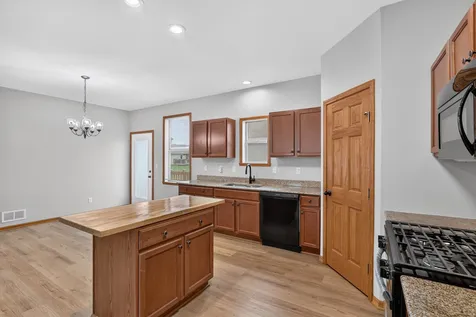 7463 Silo Street Machesney Park IL 61115