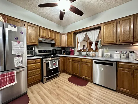 410 Broadway Avenue Sterling IL 61081
