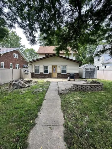 410 Broadway Avenue Sterling IL 61081