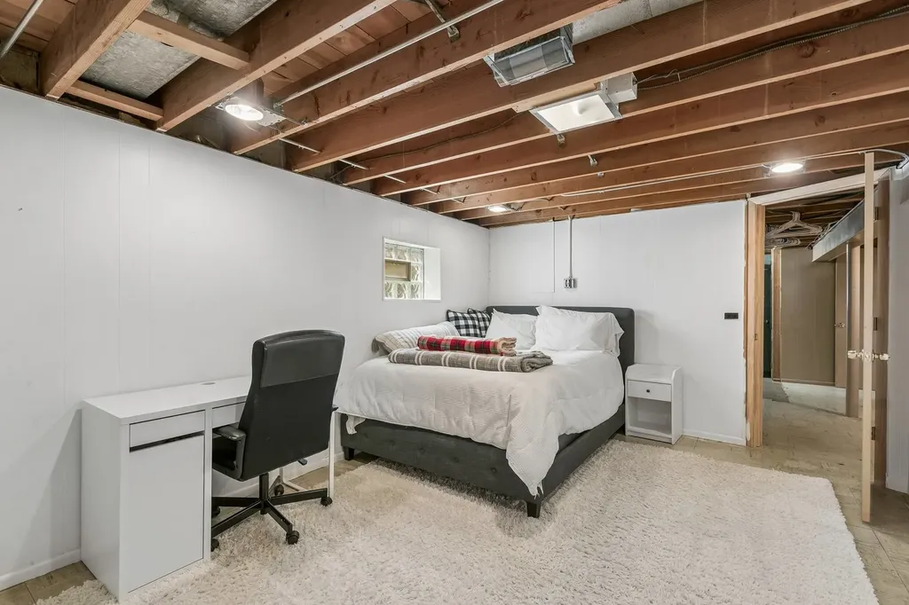 7540 North Octavia Avenue Chicago IL 60631