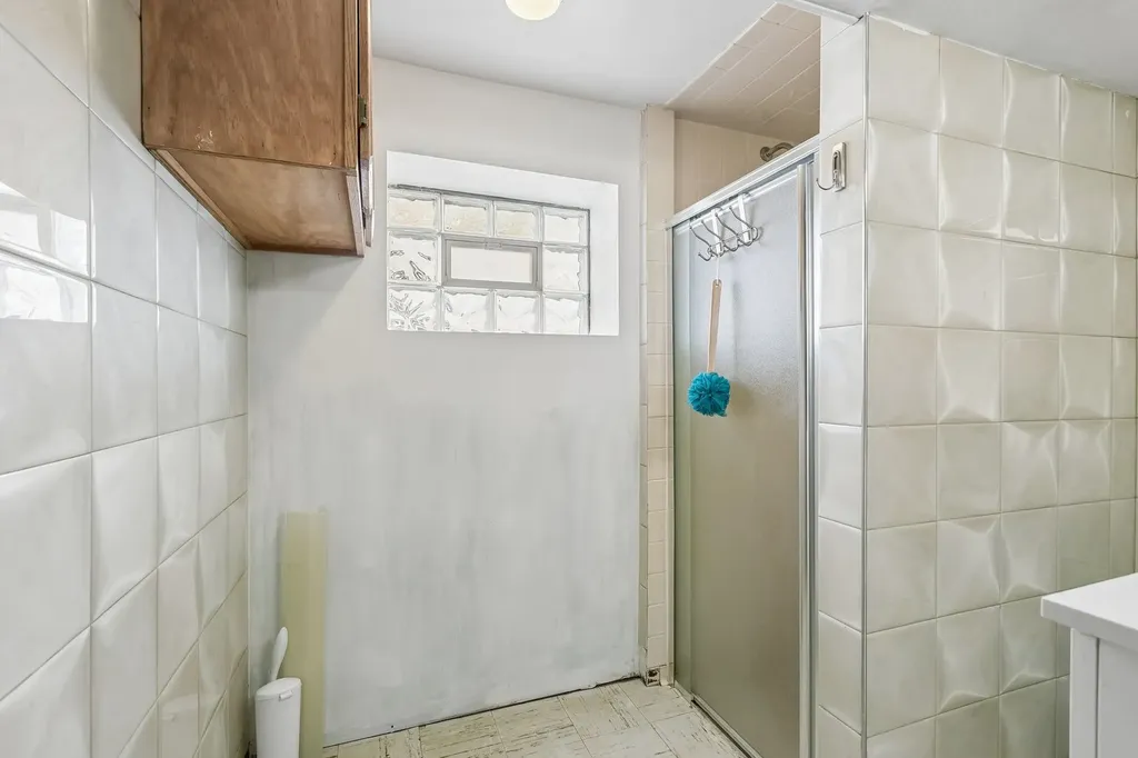 7540 North Octavia Avenue Chicago IL 60631