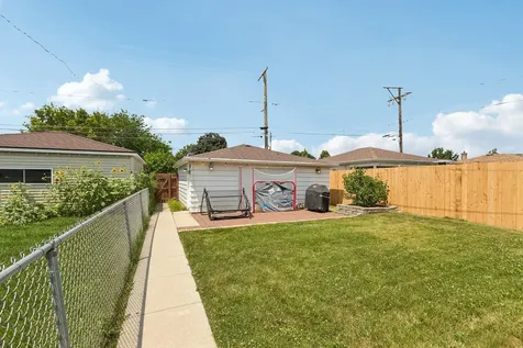 7540 North Octavia Avenue Chicago IL 60631
