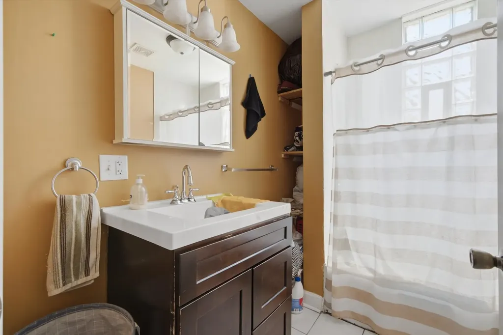 4101 West Potomac Avenue Chicago IL 60651