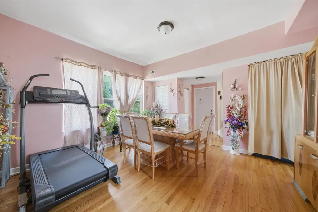 4101 West Potomac Avenue Chicago IL 60651