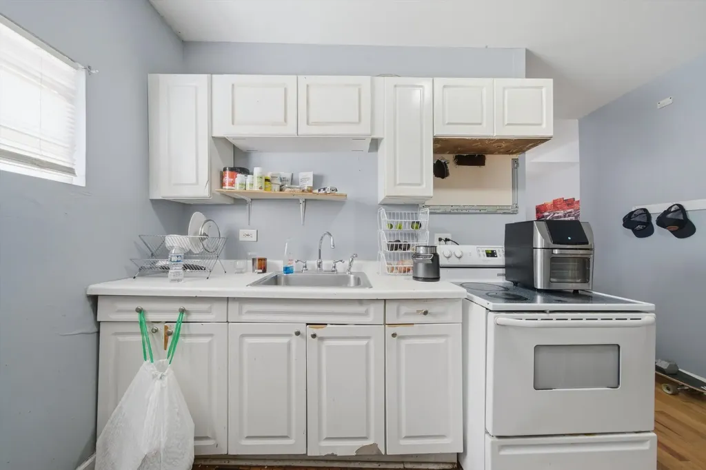 4101 West Potomac Avenue Chicago IL 60651