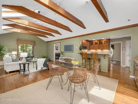 1738 60TH Street La Grange Highlands IL 60525