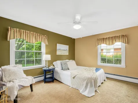 1738 60TH Street La Grange Highlands IL 60525
