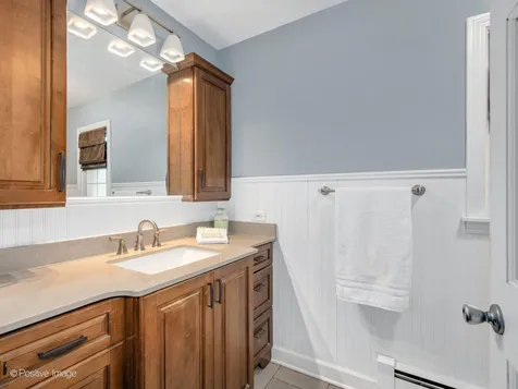 1738 60TH Street La Grange Highlands IL 60525