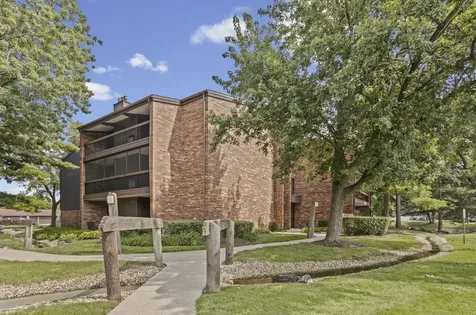 14517 Sussex Court Oak Forest IL 60452
