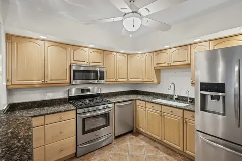 14517 Sussex Court Oak Forest IL 60452