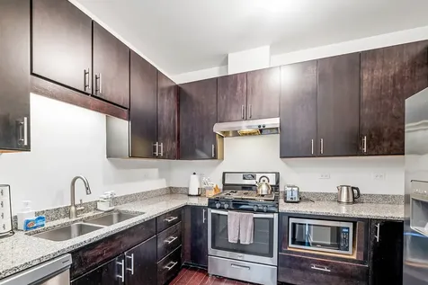 1246 West Devon Avenue Chicago IL 60660