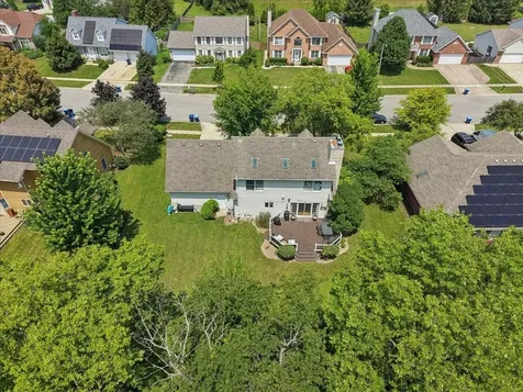 608 Fox Hollow Dekalb IL 60115