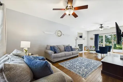 608 Fox Hollow Dekalb IL 60115