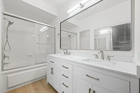 2421 Madiera Court Buffalo Grove IL 60089