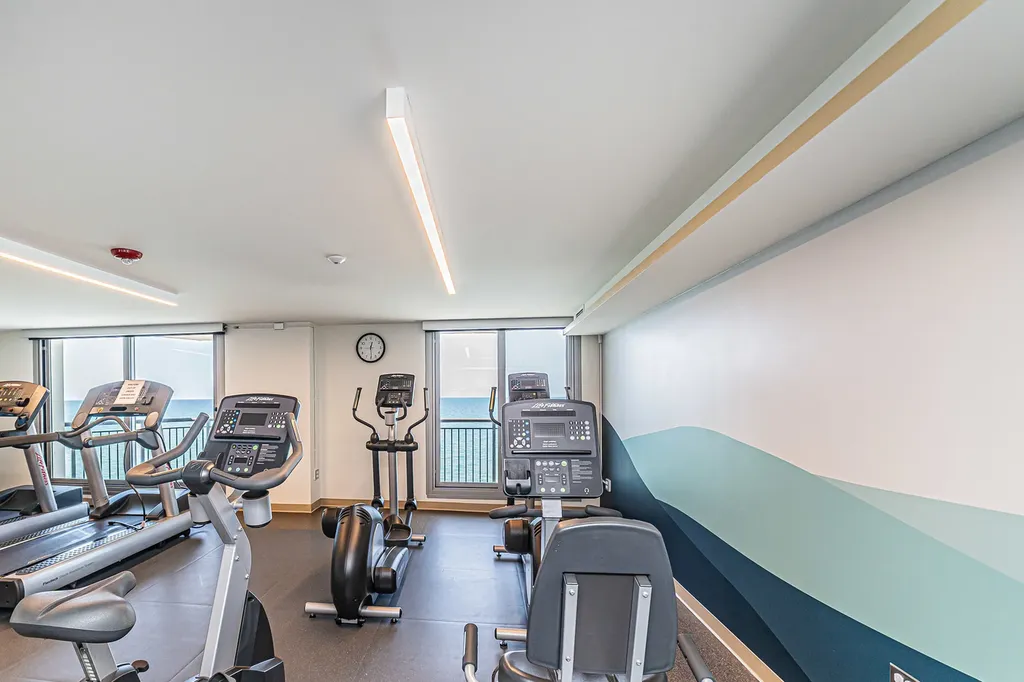 6007 North Sheridan Road Chicago IL 60660