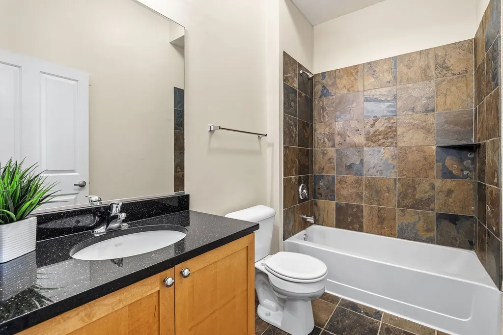 1464 South Michigan Avenue Chicago IL 60605