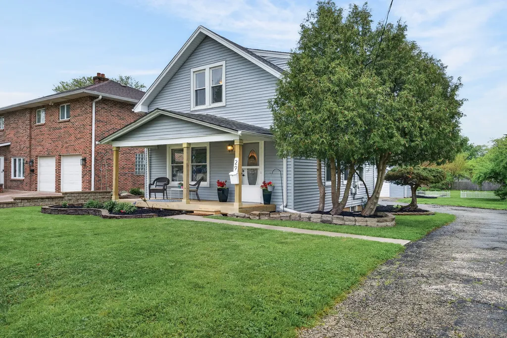 29 North Ahrens Avenue Lombard IL 60148