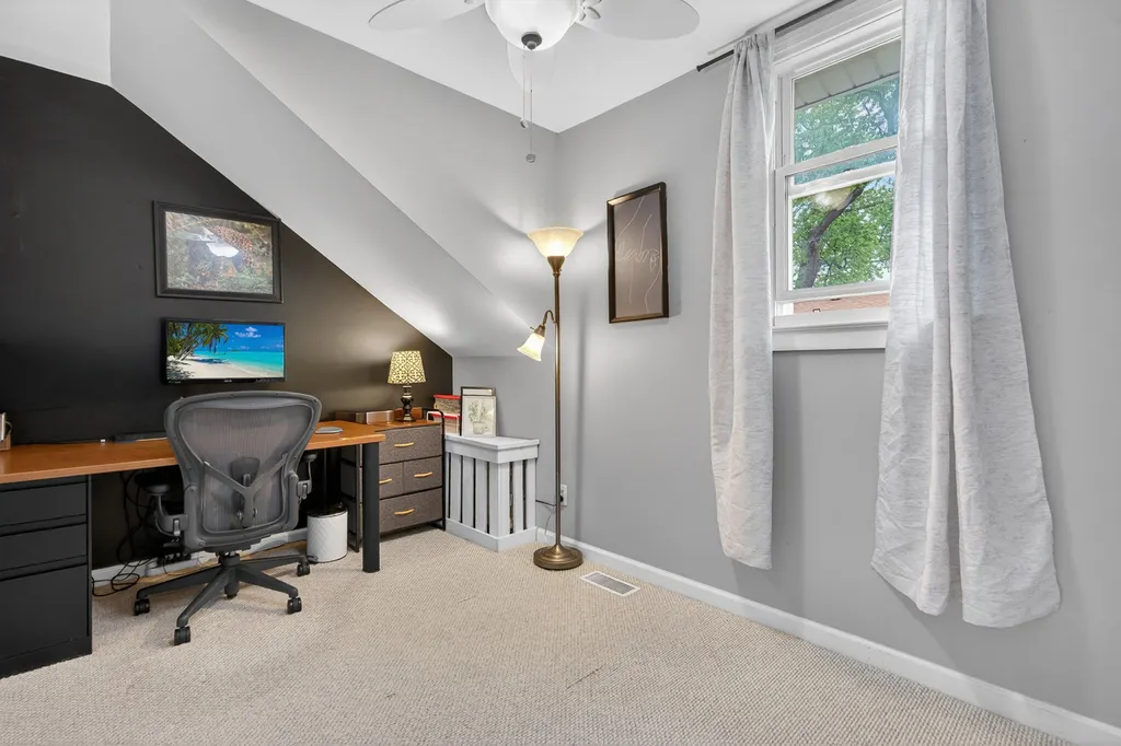 29 North Ahrens Avenue Lombard IL 60148