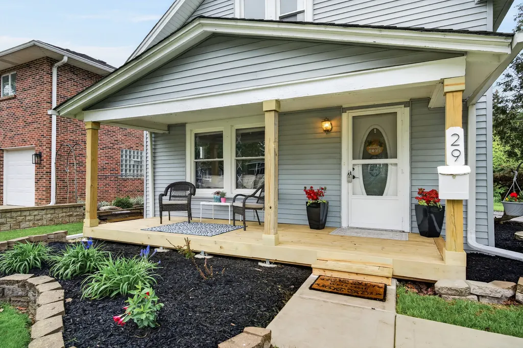 29 North Ahrens Avenue Lombard IL 60148