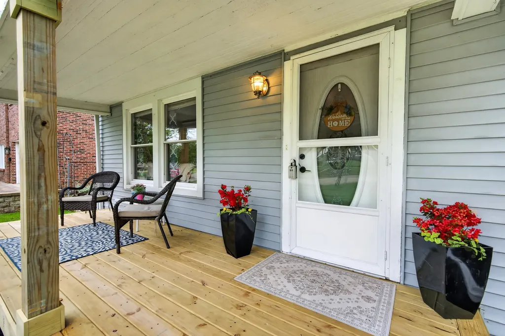 29 North Ahrens Avenue Lombard IL 60148