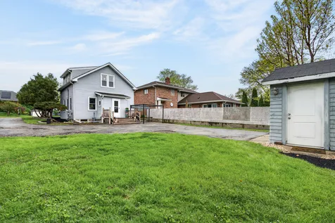 29 North Ahrens Avenue Lombard IL 60148