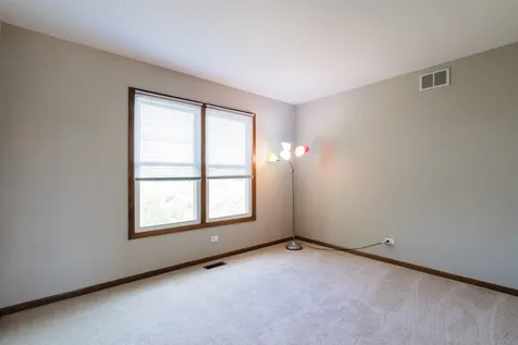 549 Farmhill Circle Wauconda IL 60084