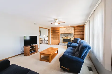 549 Farmhill Circle Wauconda IL 60084