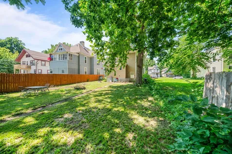 935 North Court Street Rockford IL 61103