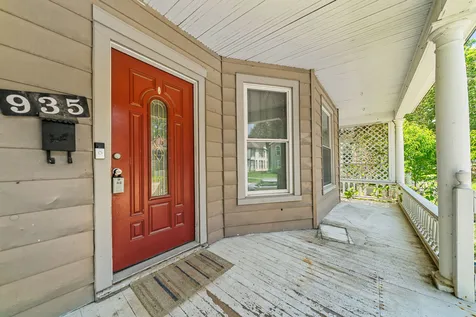 935 North Court Street Rockford IL 61103