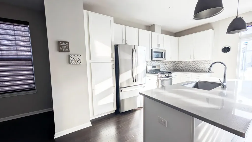 3S481 Barkley Avenue Warrenville IL 60563