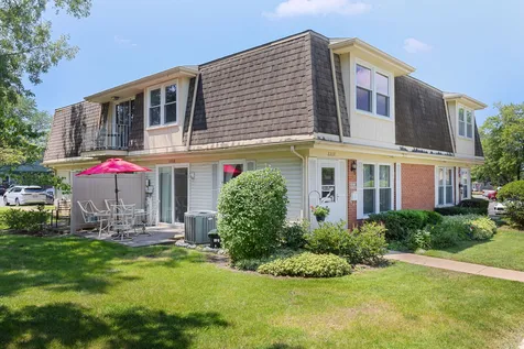 2208 Ramsey Circle Schaumburg IL 60194