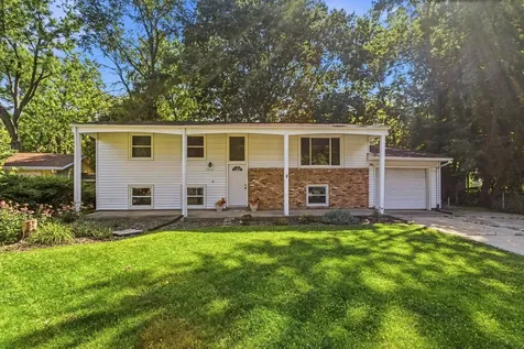 1906 Crescent Drive Champaign IL 61821
