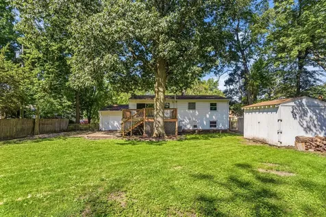 1906 Crescent Drive Champaign IL 61821
