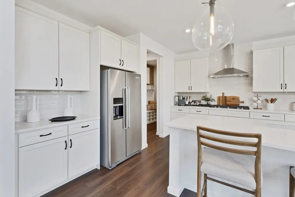 6228 Lafond Circle Lisle IL 60532