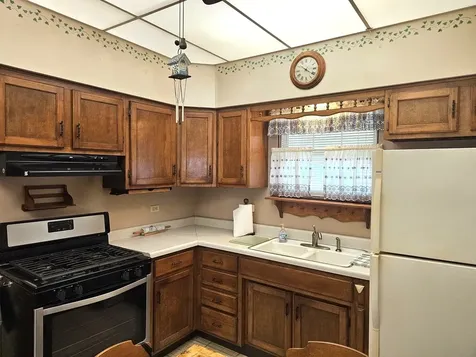 14-12 156TH Street Calumet City IL 60409