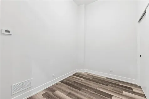 2317 North Clark Street Chicago IL 60614