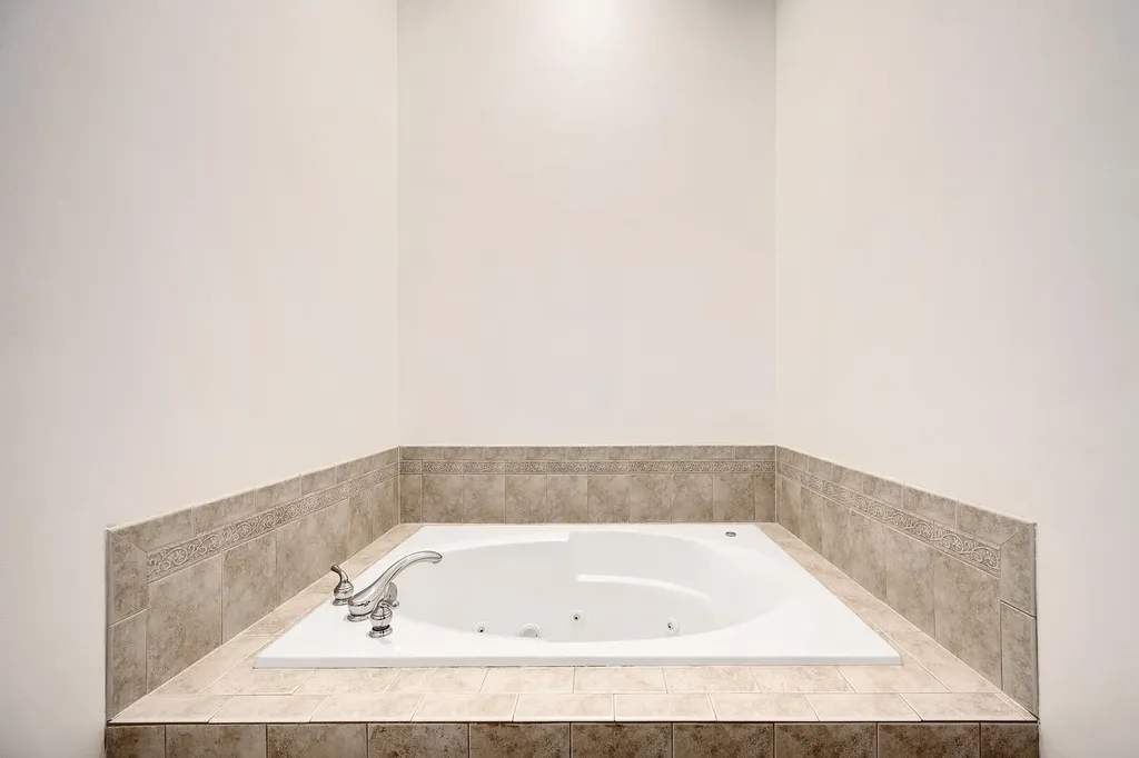 146 Santa Fe Lane Willow Springs IL 60480