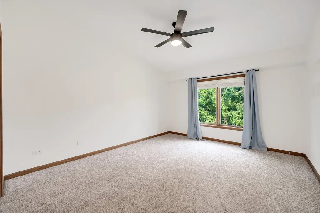 146 Santa Fe Lane Willow Springs IL 60480