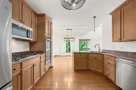 146 Santa Fe Lane Willow Springs IL 60480