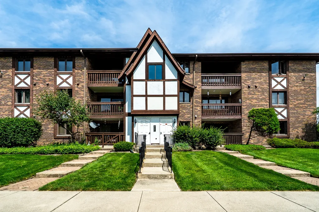 10251 Major Avenue Oak Lawn IL 60453
